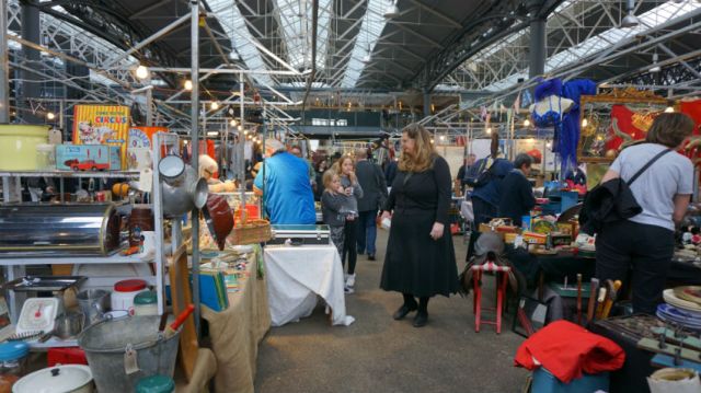 Spitalfields Market, vintage, antiques, London, London shopping, London tourism