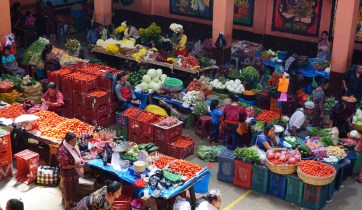 Chichicastenango, Chichcastenango Market, Chichicastenango tourism, tourism Guatemala, Guatemala itinerary, travel Guatemala, Maya women, Maya people, guipils, huipils