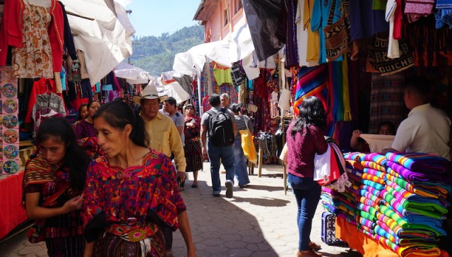 Chichicastenango, Chichcastenango Market, Chichicastenango tourism, tourism Guatemala, Guatemala itinerary, travel Guatemala, Maya women, Maya people, guipils, huipils