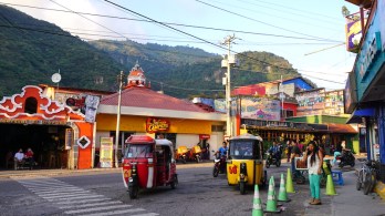 Panajachel, Calle Santander, Lake Atitlan, Guatemala, Guatemala itinerary, things to see in Panajachel, Lake Atitlan itinerary, villages of Lake Atitlan